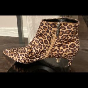 Leopard Bootie - Kitten Heel - size 8